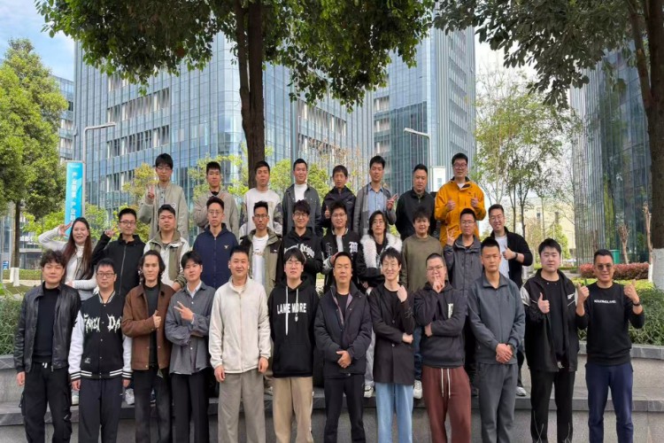 成都叩丁狼科技学员顺利高薪就业成功一览