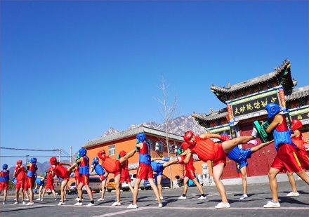 嵩山文武学校散打班
