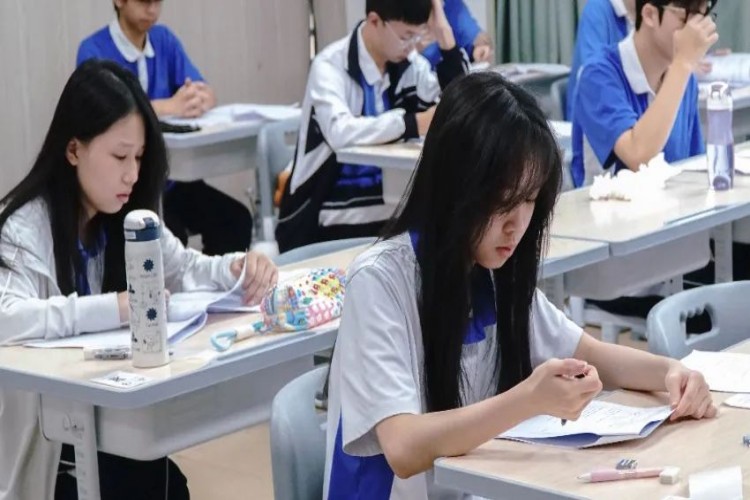 深圳紫荆福华DSE中六状元班