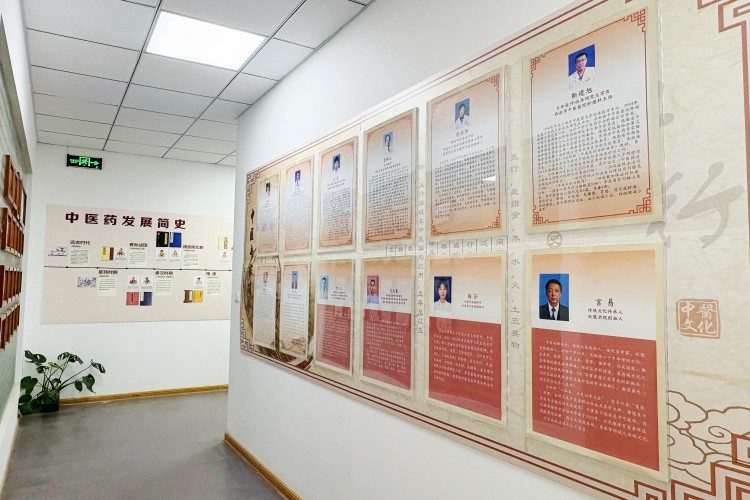 刘永惠教授到校讲课