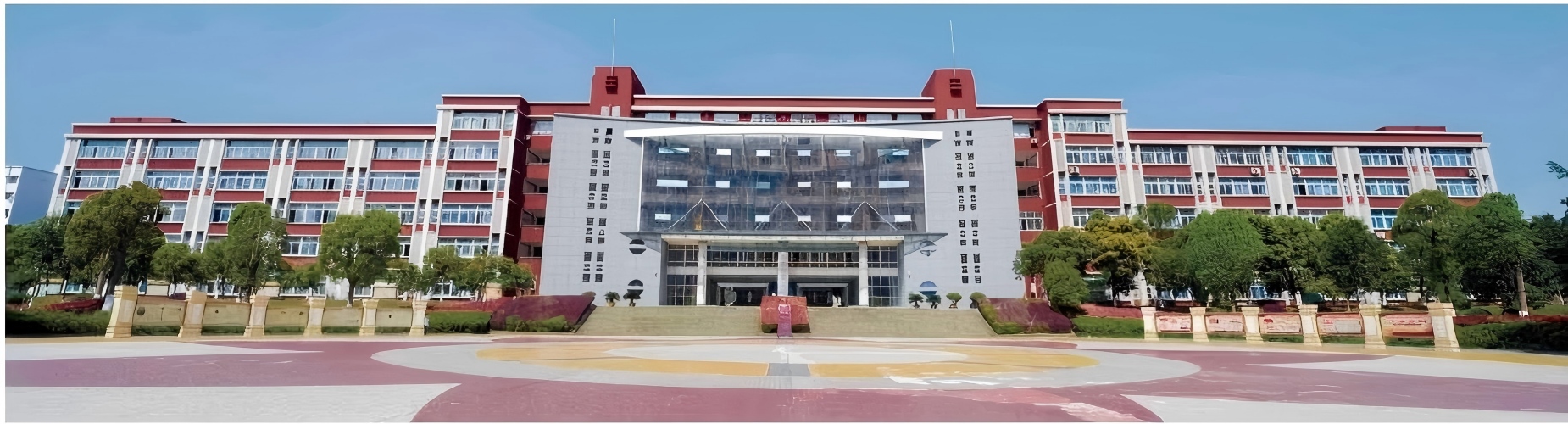 重庆市新能源汽车运用与维修专业培训学校--为学生的职业生涯保驾护航
