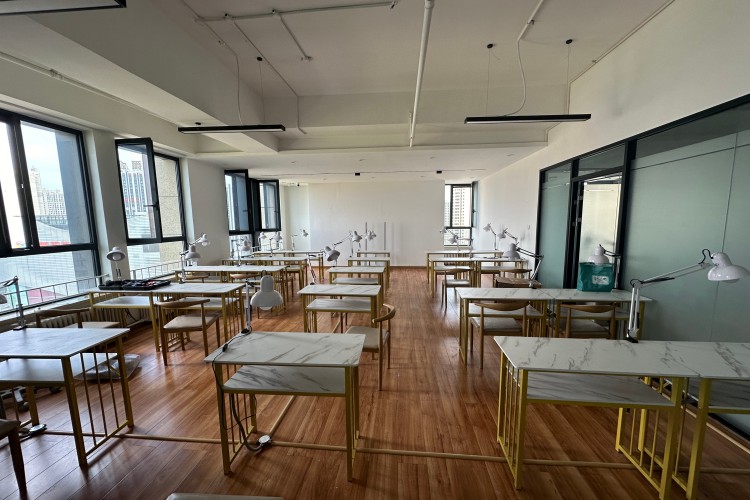 哈尔滨蕊奈子美业商学院教学环境