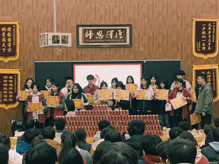 太原宏楼教育誓师