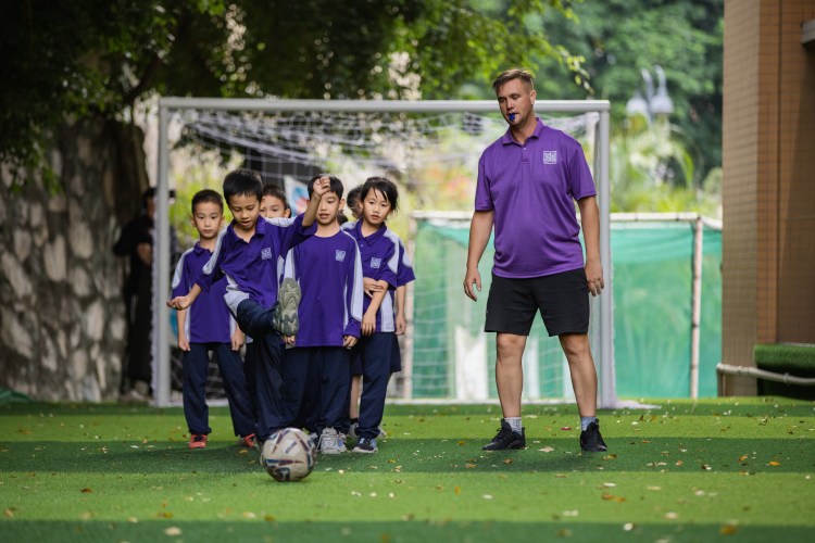 中黄外国语小学