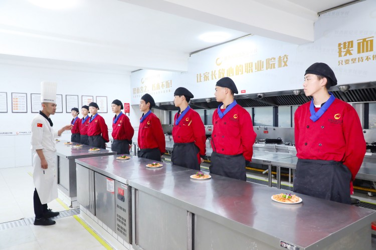 西安新纪元技工学校环境图