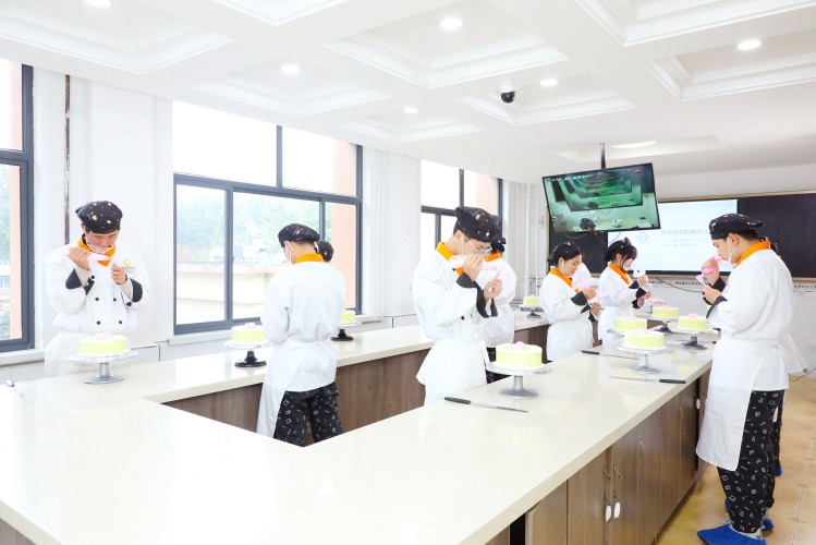 西安新纪元技工学校环境图