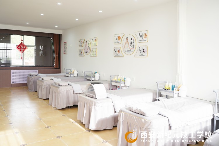 西安新纪元技工学校环境图