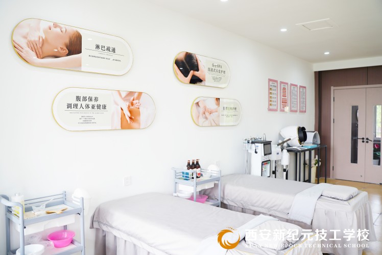西安新纪元技工学校环境图