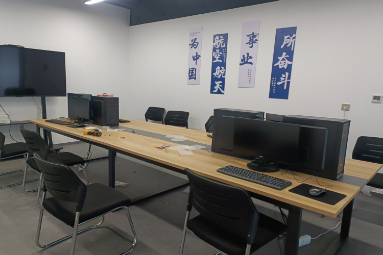 泰拉无人机环境