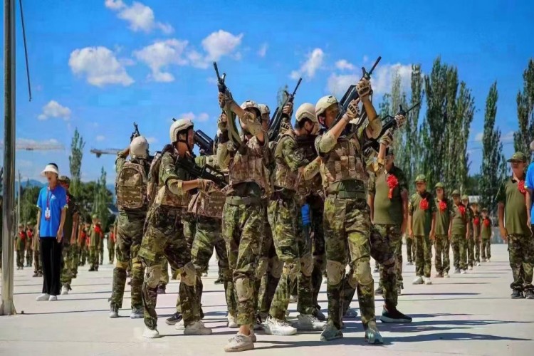 绵阳腾飞少年军校