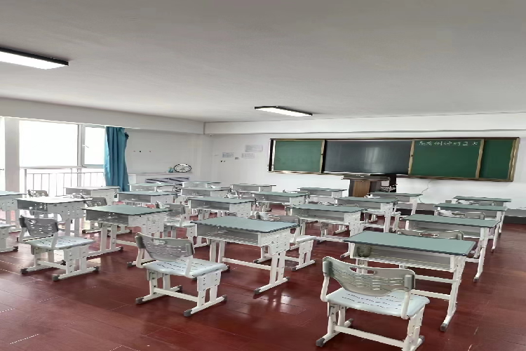 通辽英才教育培训学校