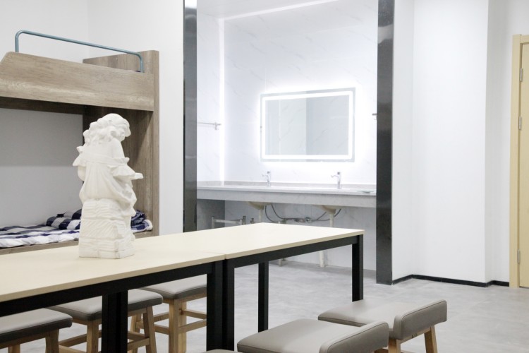 杭州新东方高复教室环境