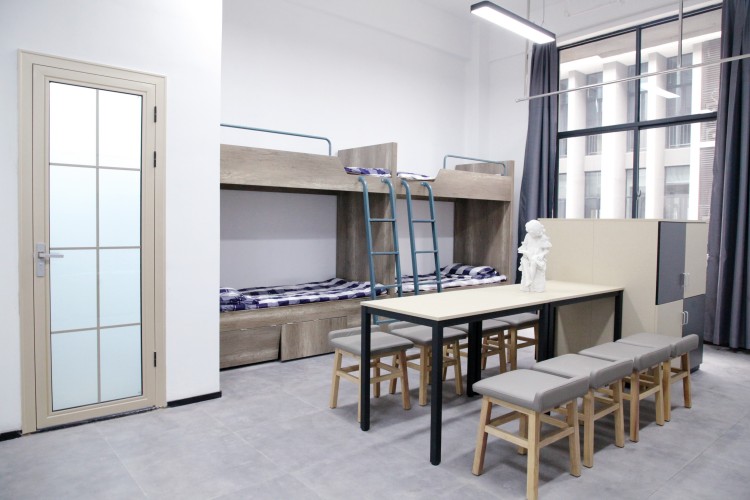 杭州新东方高复教室环境