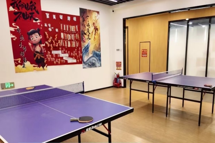 天津新东方培训学校乒乓球室
