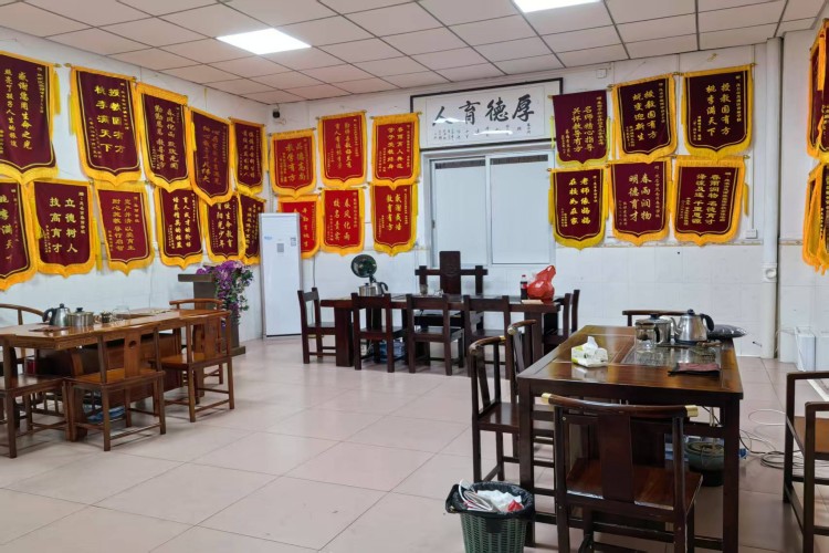  广东茂名春雨学校校区环境