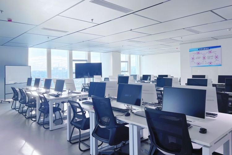 广东燕航无人机学院