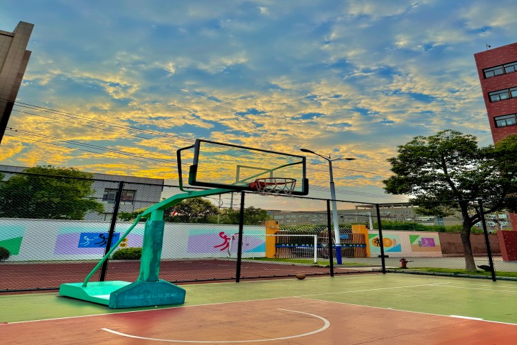 苏州盛湖学校初三复读