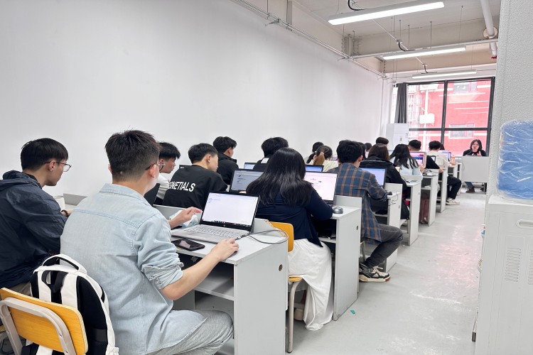 北京奇技教育教室环境