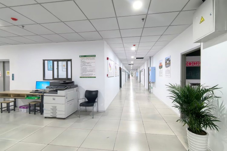 重庆昂扬速才高考复读学校