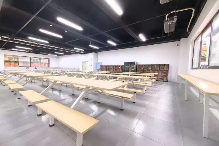 重庆昂扬速才高考复读学校