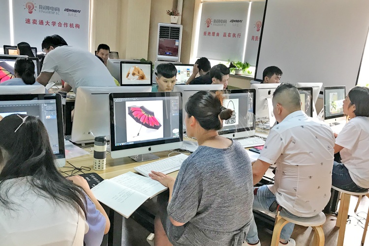 义乌指创新希望电商学院