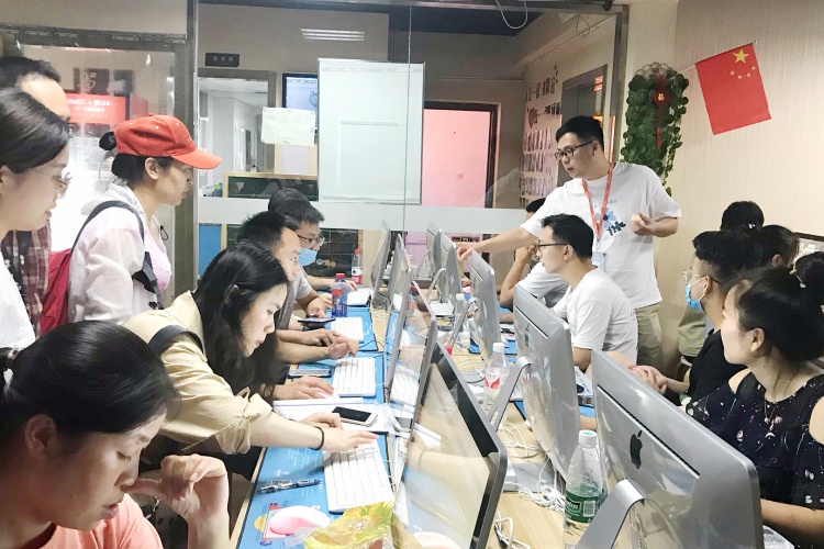 义乌指创新希望电商学院