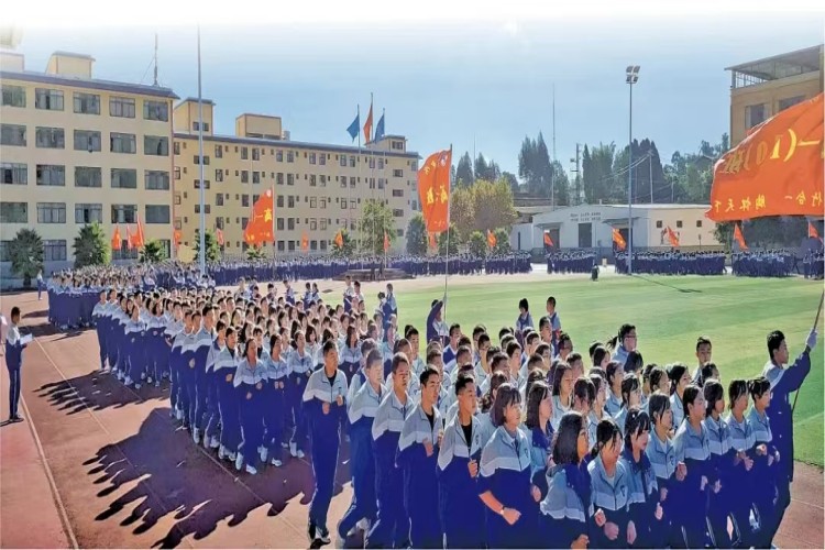 云南建水实验中学校区环境