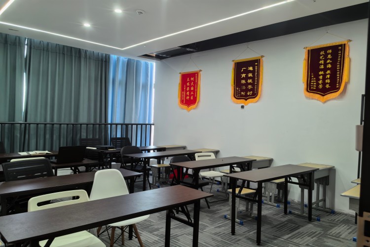 深圳东方汇自动化学员校区环境