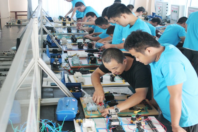 济南神州飞机场职业培训学校