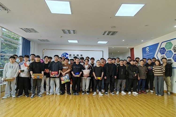 成都蓉华教育校区环境图