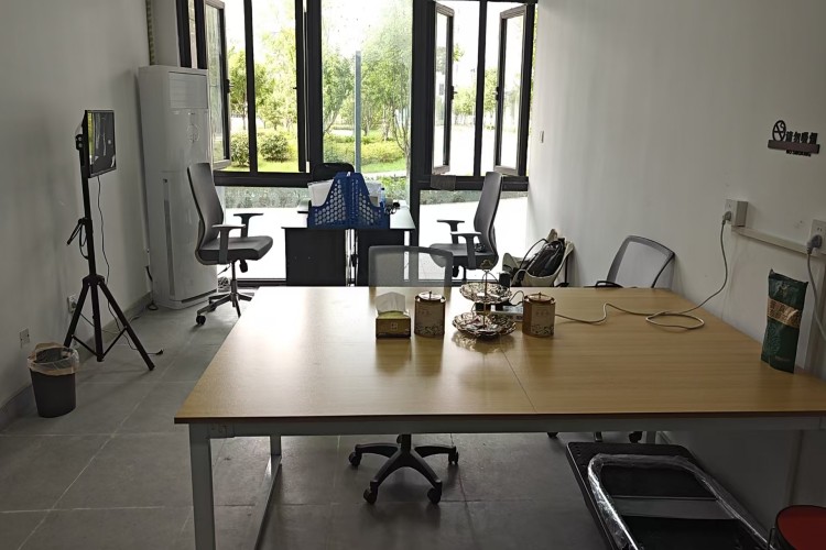 南京重明鸟无人机校区环境图