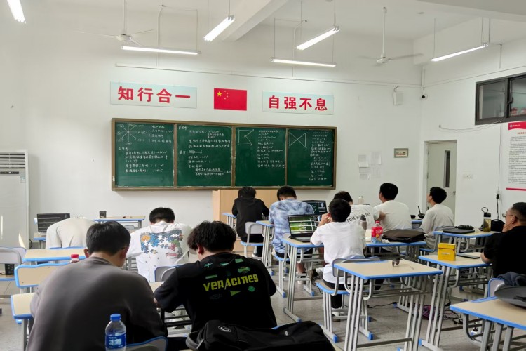 合肥迈丁无人机教学环境