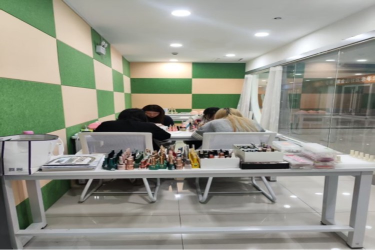  山东飞剪职业培训学校环境图