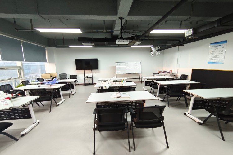 北京熠维无人机校区环境图