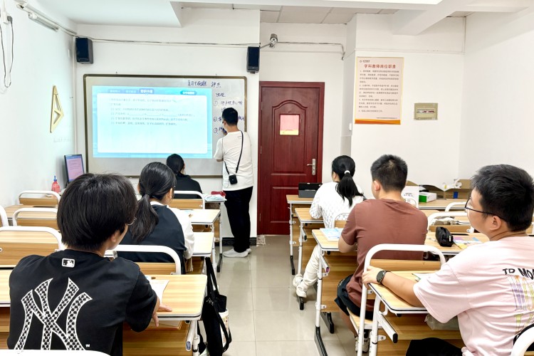 广西桃李园教育校区环境图