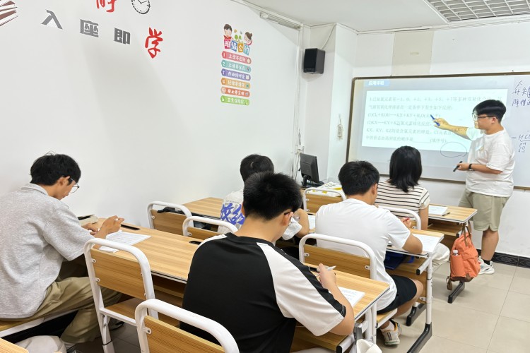 广西桃李园教育校区环境图