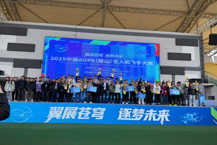 成都杰飞航空环境图