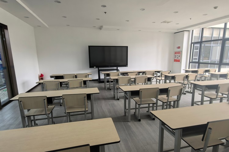 贵州腾力专升本环境图