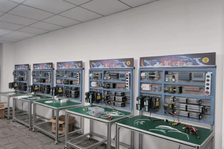 河南优佳教育环境图