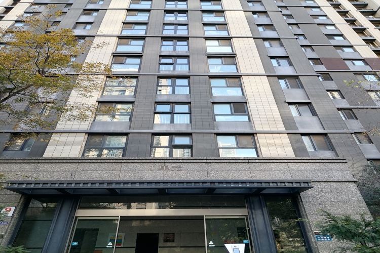 郑州东朗教育楼层外观