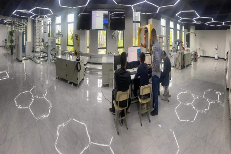 合肥新工科智能制造学院校区环境图