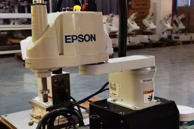 山东宸翼自动化培训中心环境图