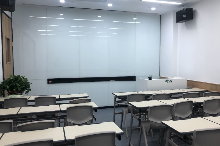 南京新东方欧亚留学小语种学校环境图