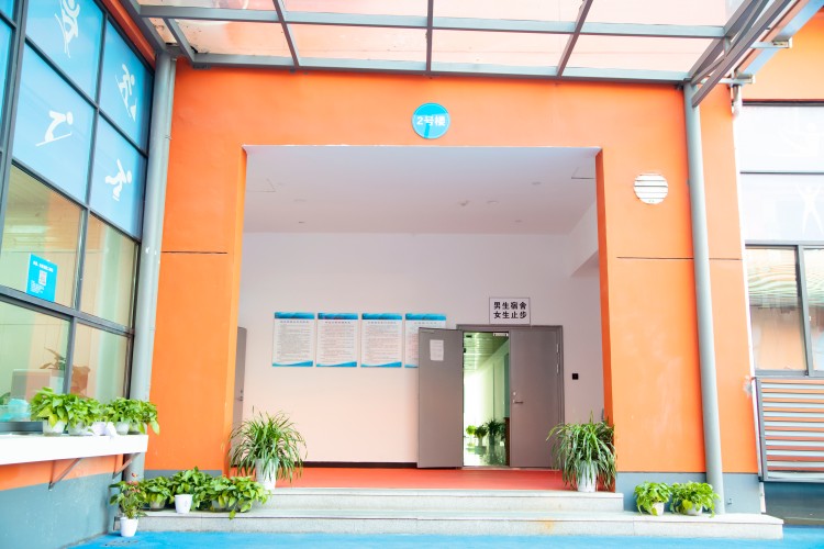 浙江西培专升本校区环境图