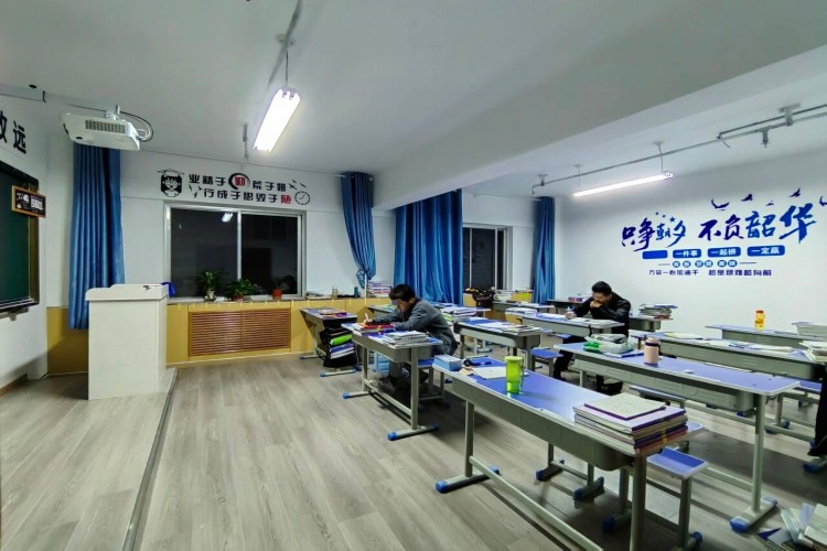 兰州会师学校环境图