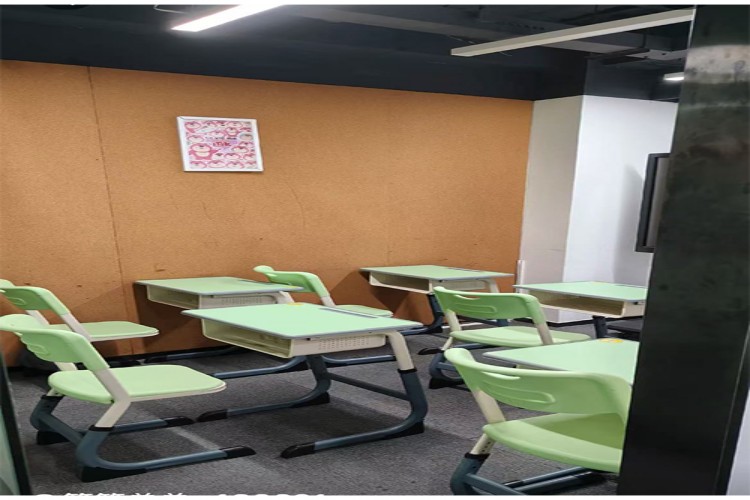 上海朗优教育环境图