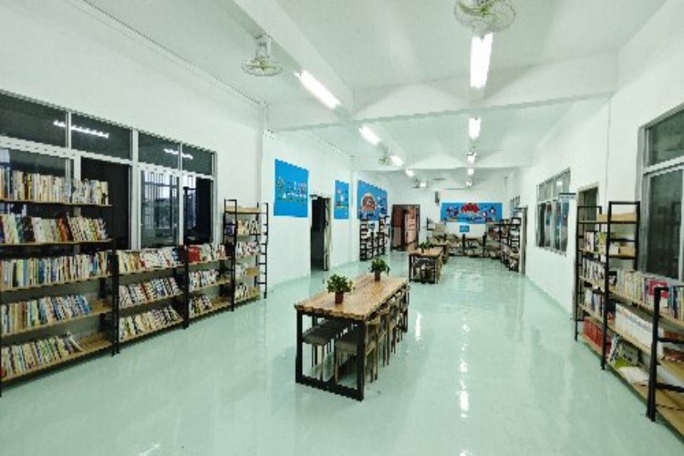 七彩凤凰·润泽青少年特训学校学校环境图