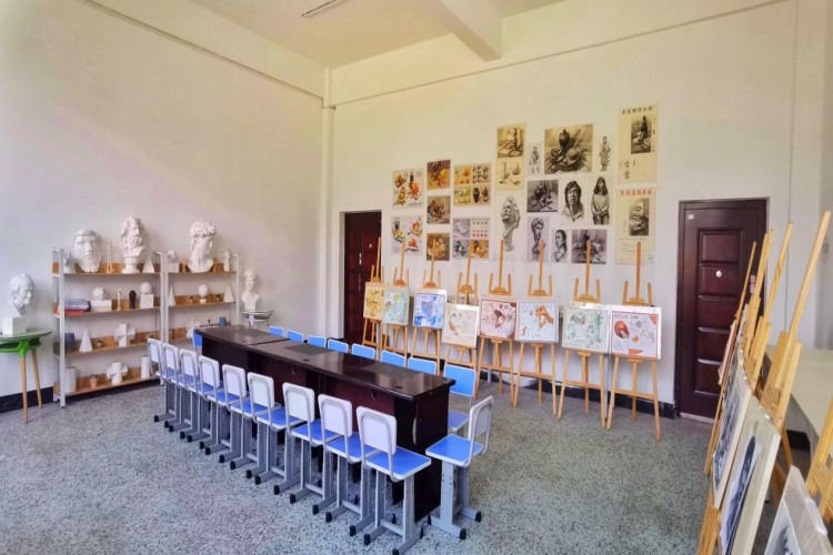 长春博仁中等职业学校校区环境图