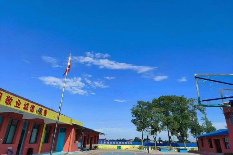 湖南亲情教育学校校区环境图