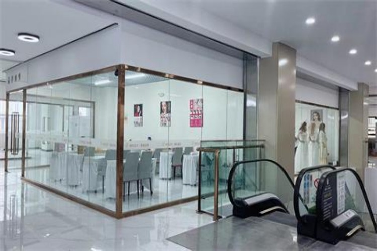 邯郸金皇后美发彩妆学校